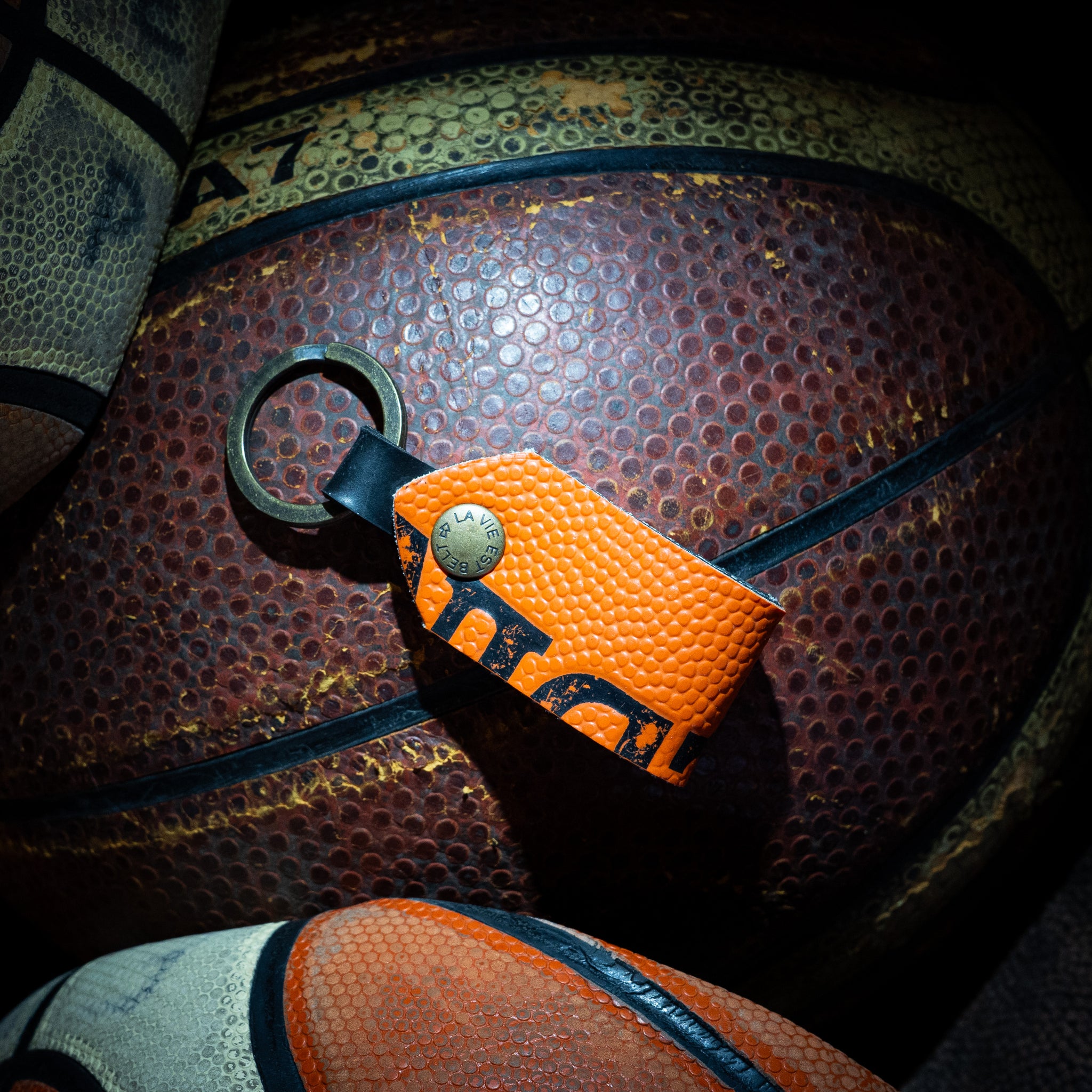 Porte clés orange en ballon de basket