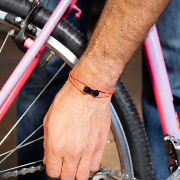 Bracelet upcyclé chaîne de vélo rose Pyrénées